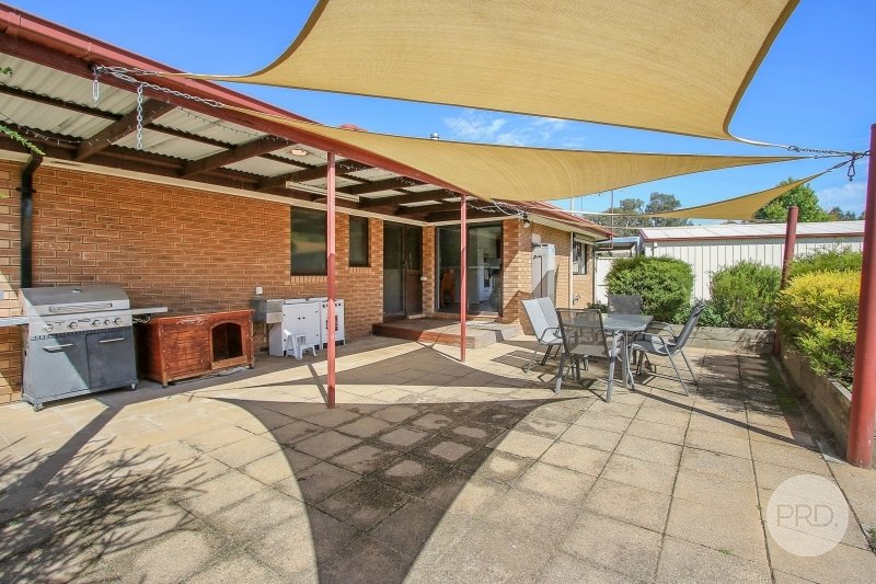 18 Kensington Court THURGOONA 13