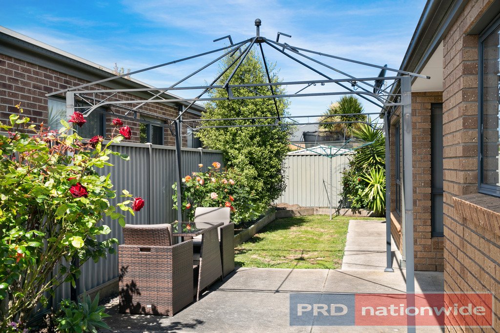 1/8 King George Way MITCHELL PARK 7