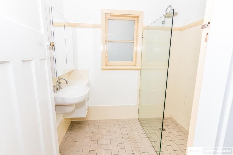 18 King Street TAMWORTH 6