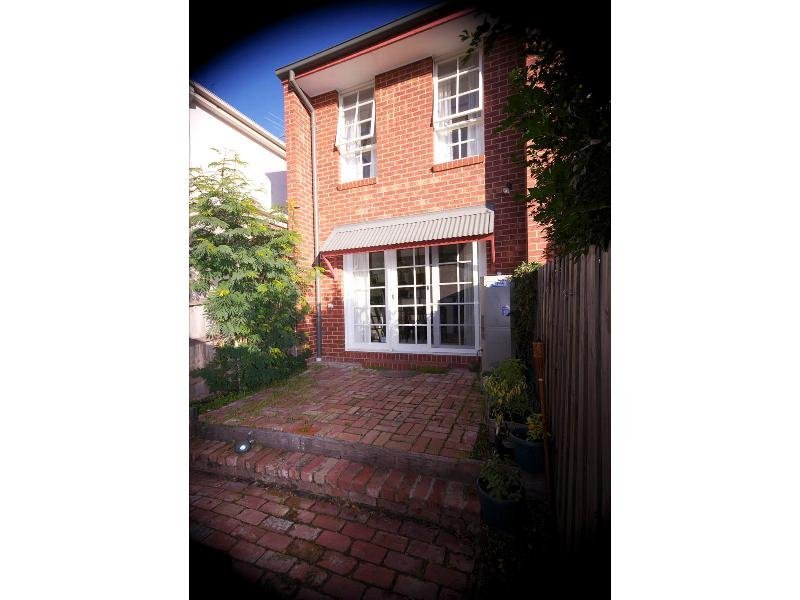Gallery: 18 Kingfisher Gardens