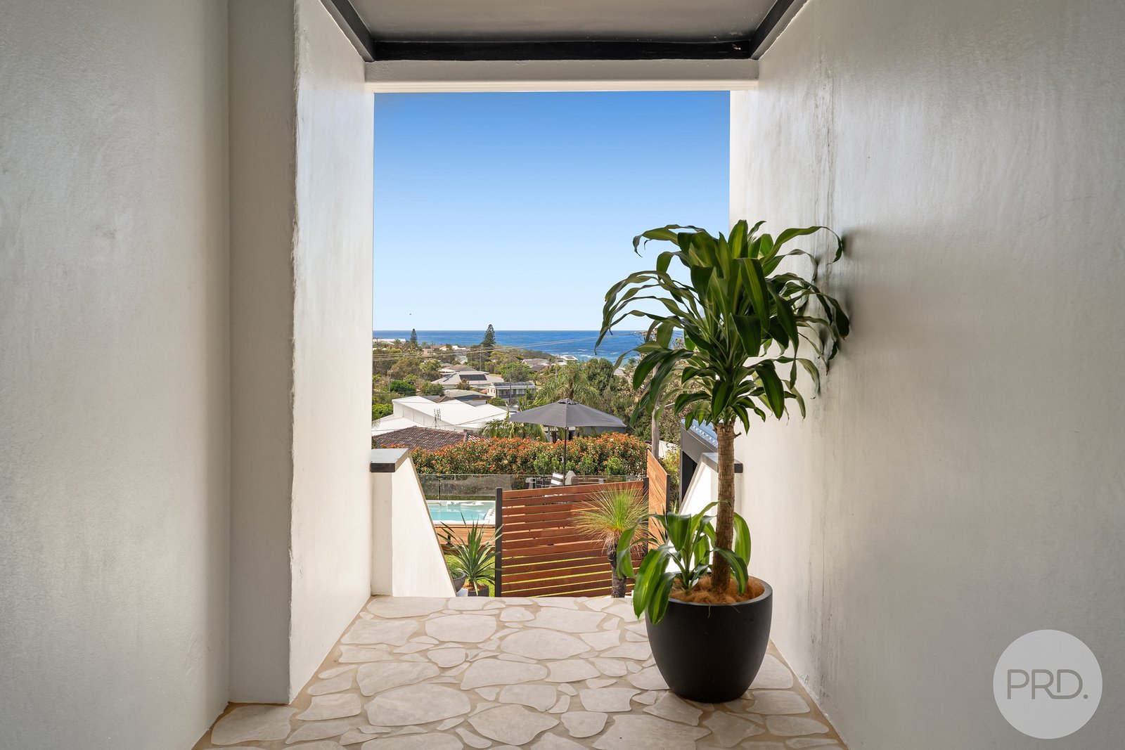 18 Kingsley Drive BOAT HARBOUR 5