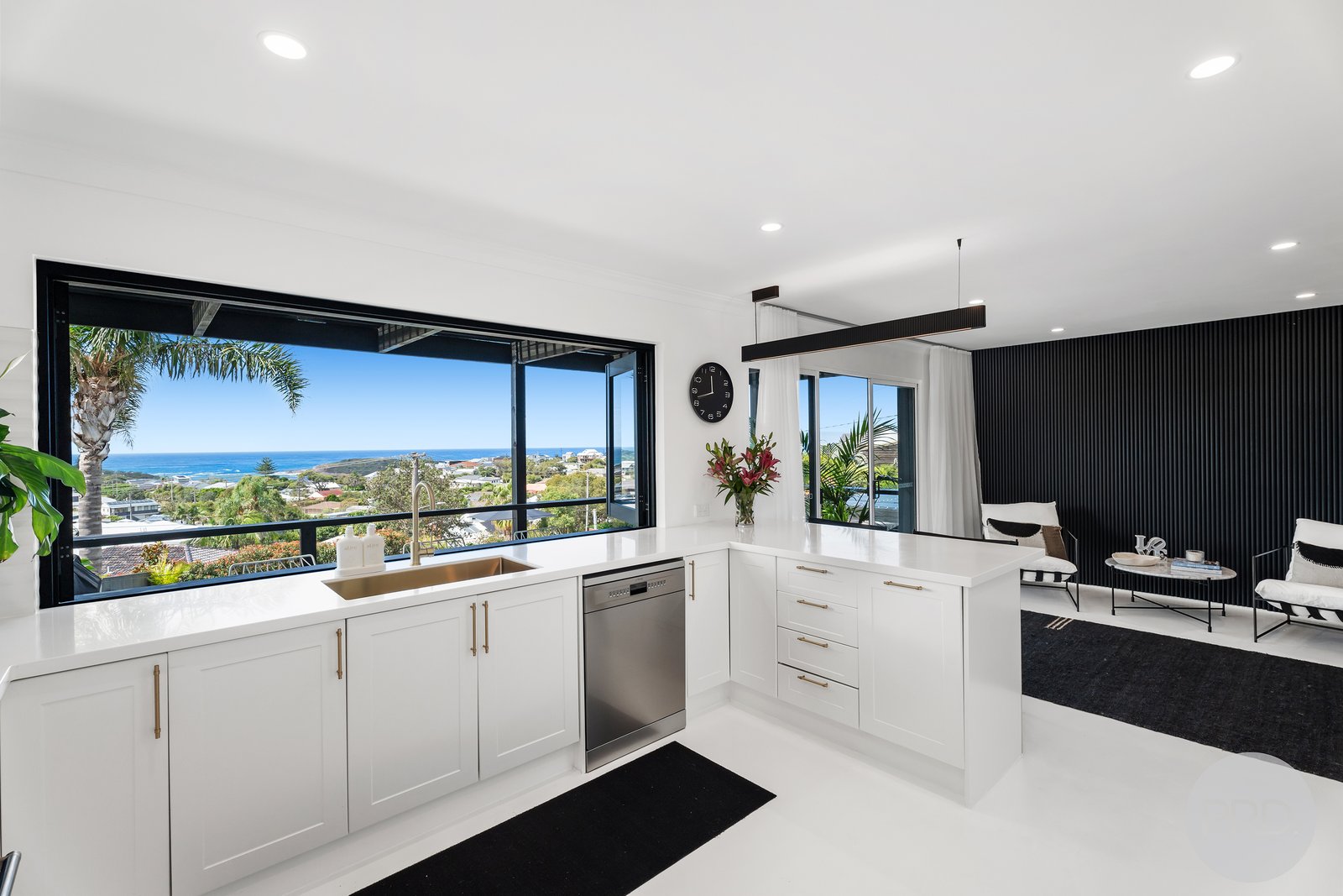 18 Kingsley Drive BOAT HARBOUR 9