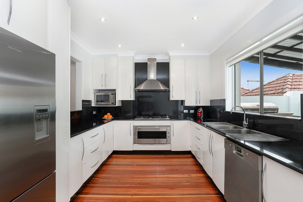 18 Kingsway  KINGSGROVE 3