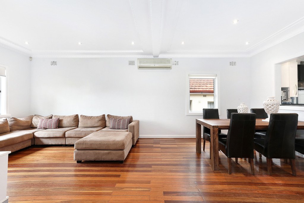 18 Kingsway  KINGSGROVE 4