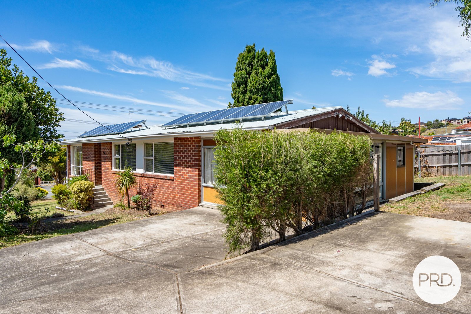 18 Kingswood Crescent BERRIEDALE 1