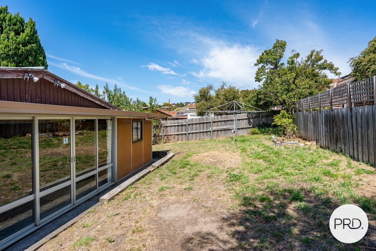 18 Kingswood Crescent BERRIEDALE 16