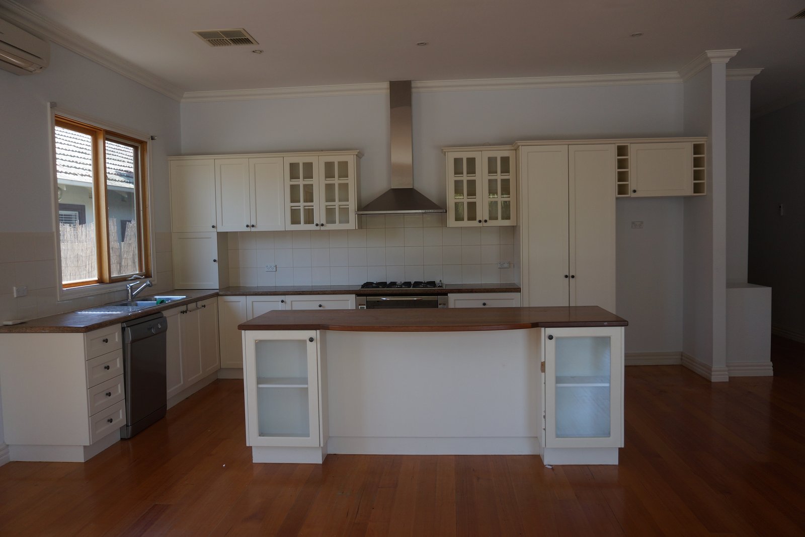 Gallery: 18 Kinross Street