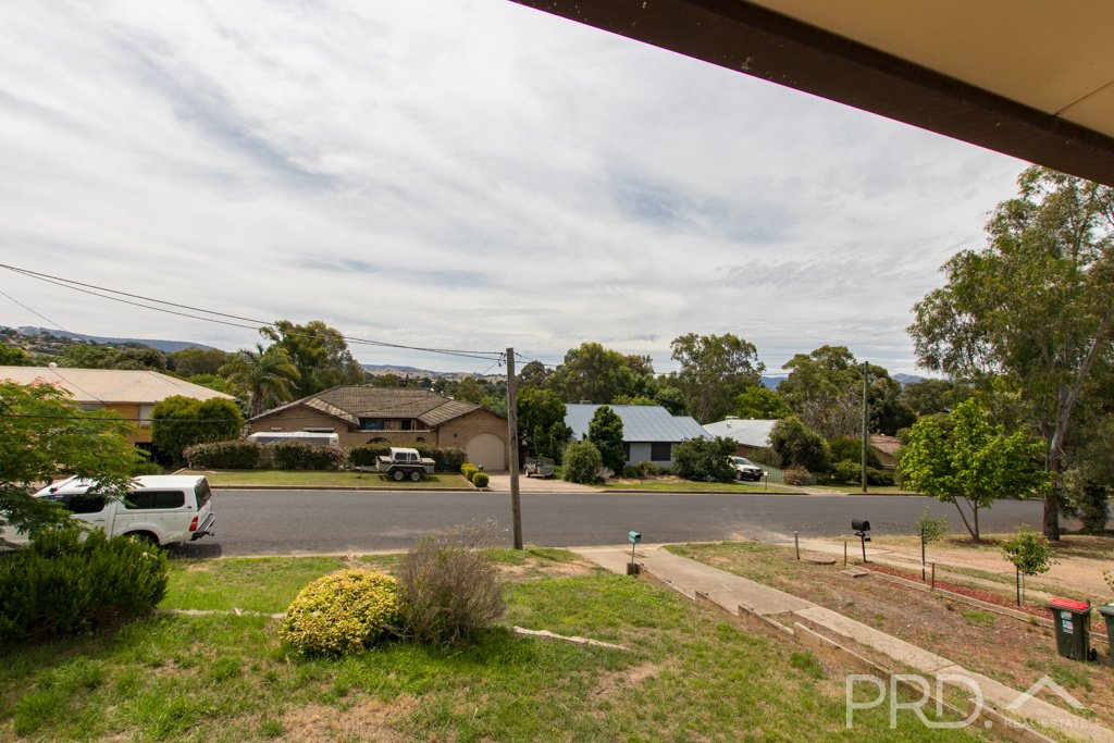 18 Kirra Street TUMUT 2