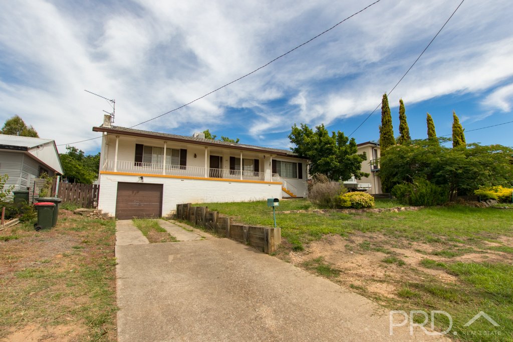 18 Kirra Street TUMUT 16