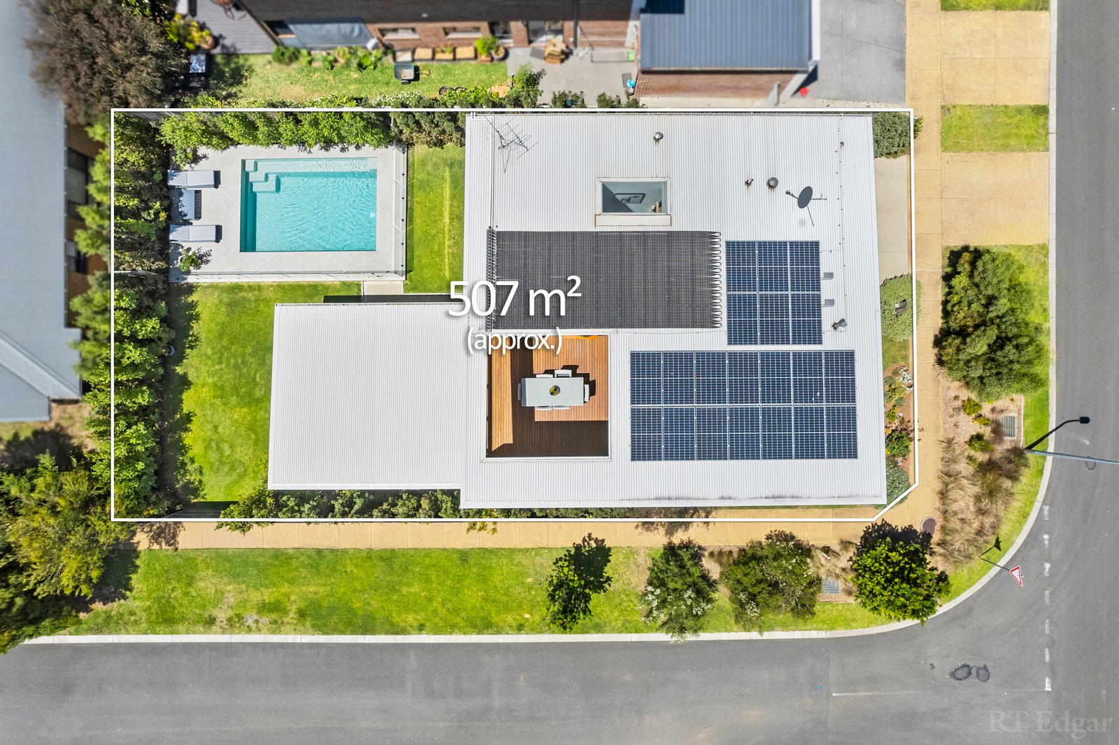 Real Estate and Property in 18 Knowles Grove, Point Lonsdale, VIC