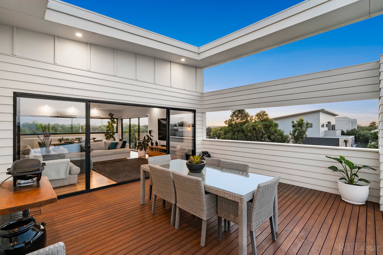 Real Estate and Property in 18 Knowles Grove, Point Lonsdale, VIC