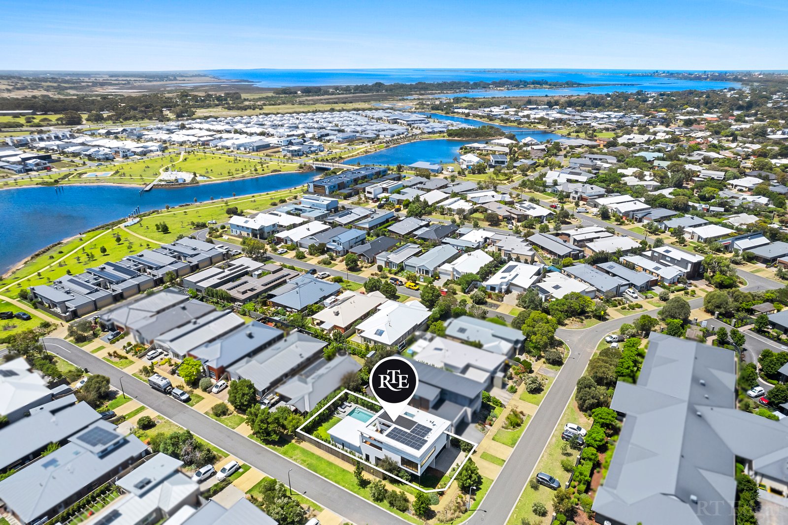 Real Estate and Property in 18 Knowles Grove, Point Lonsdale, VIC