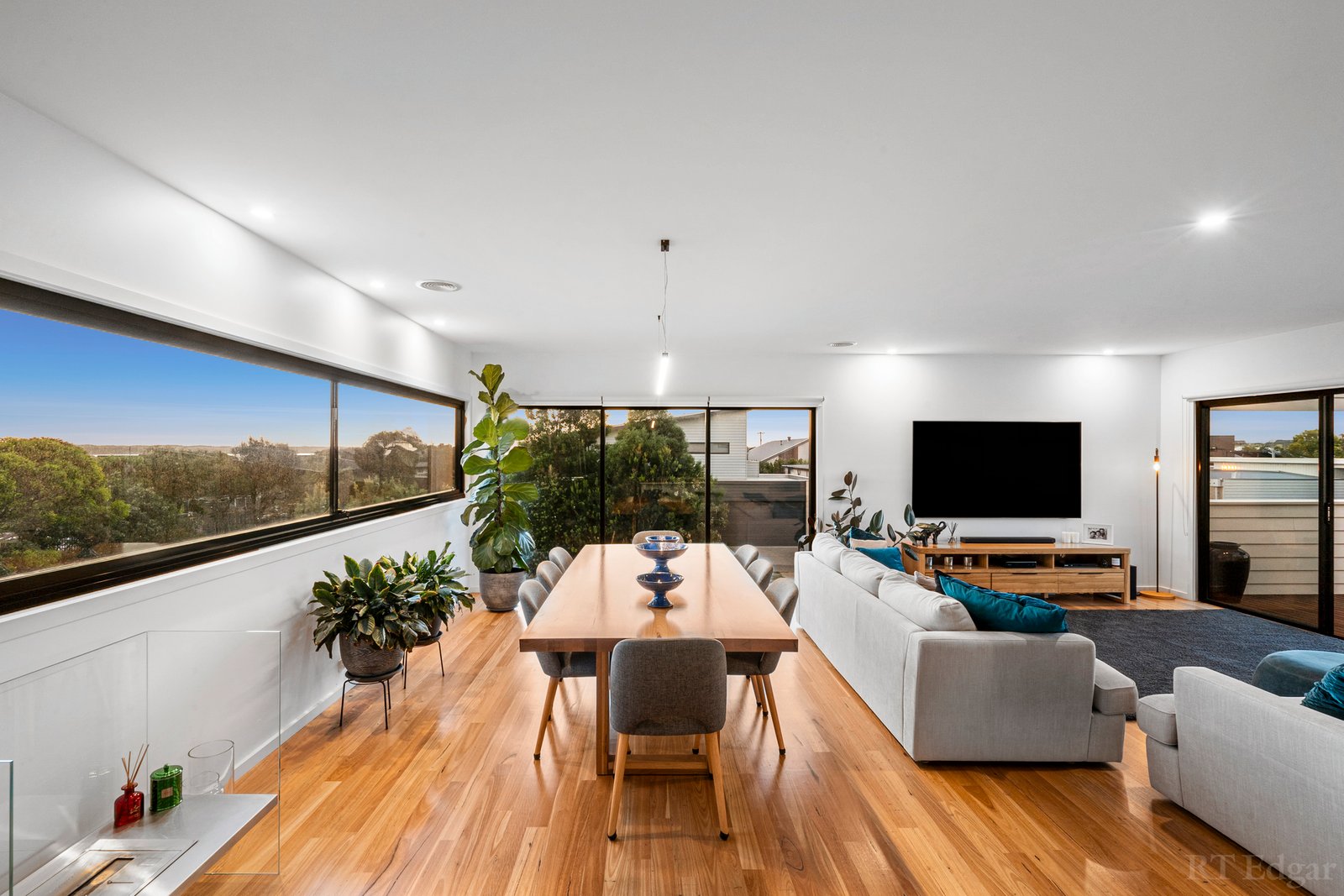 Real Estate and Property in 18 Knowles Grove, Point Lonsdale, VIC