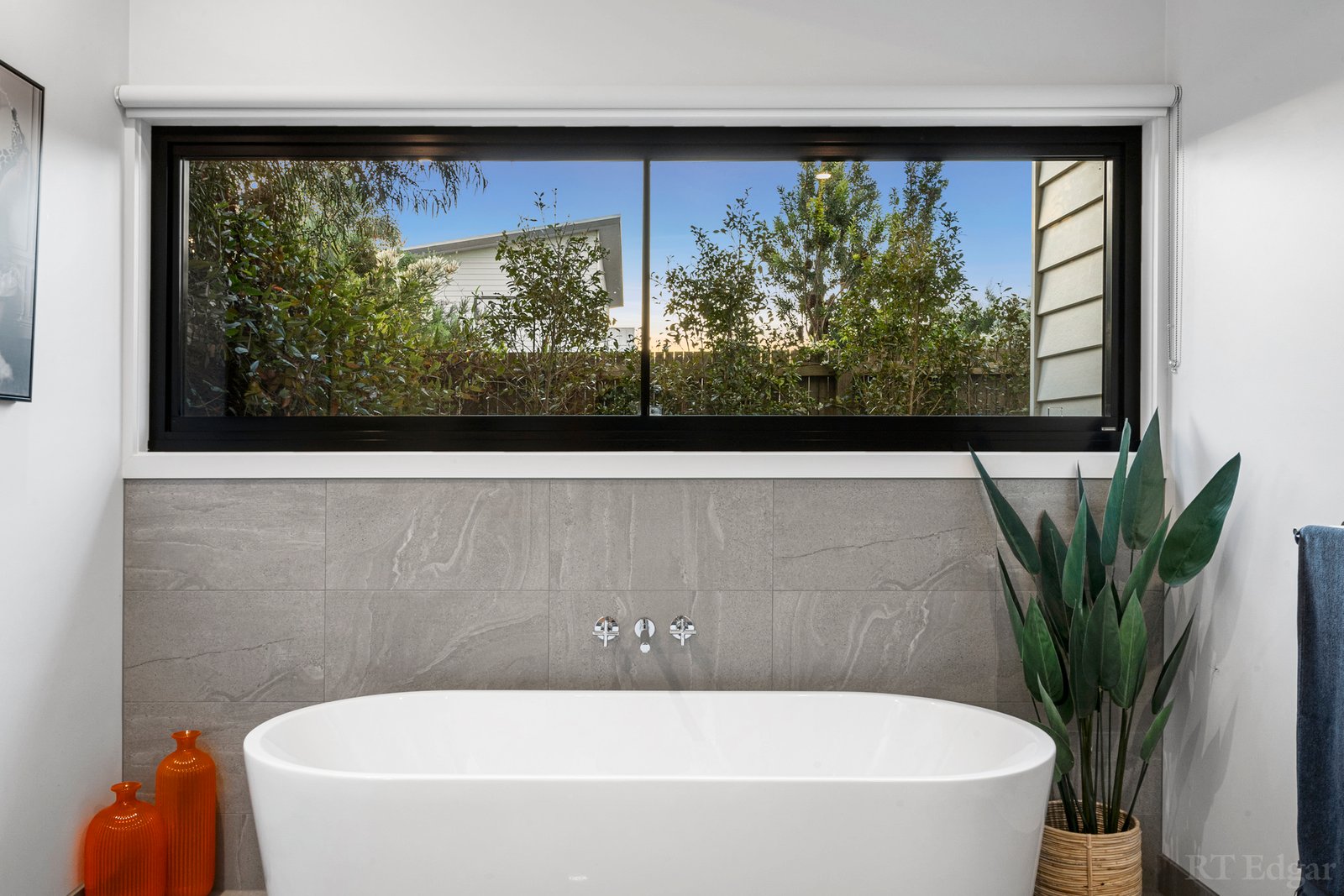 Real Estate and Property in 18 Knowles Grove, Point Lonsdale, VIC