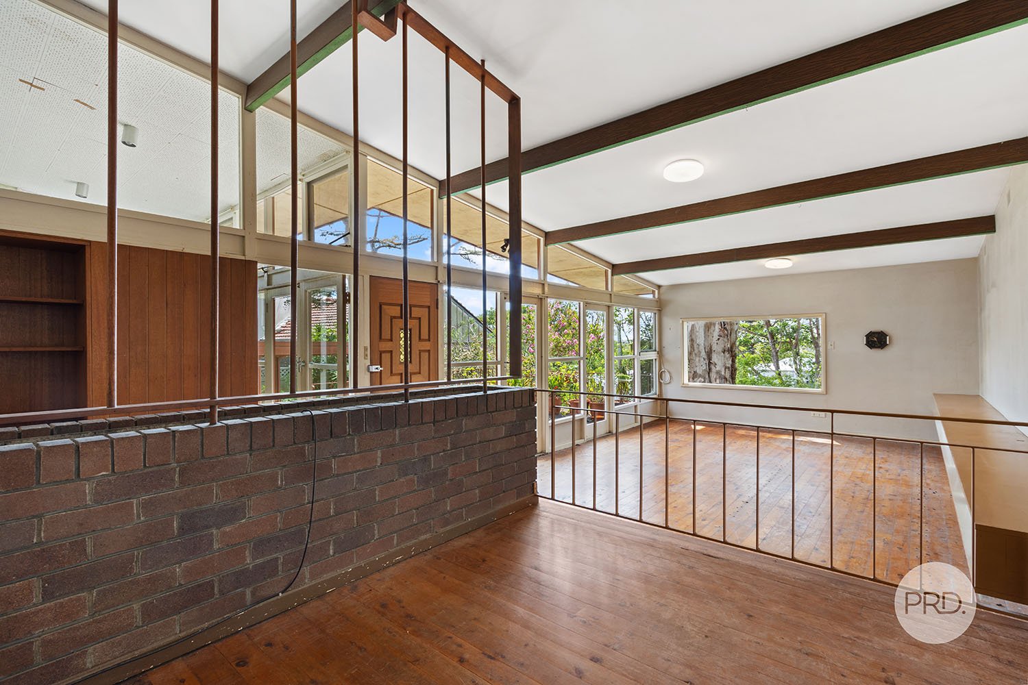 18 Koorabel Street LUGARNO 7