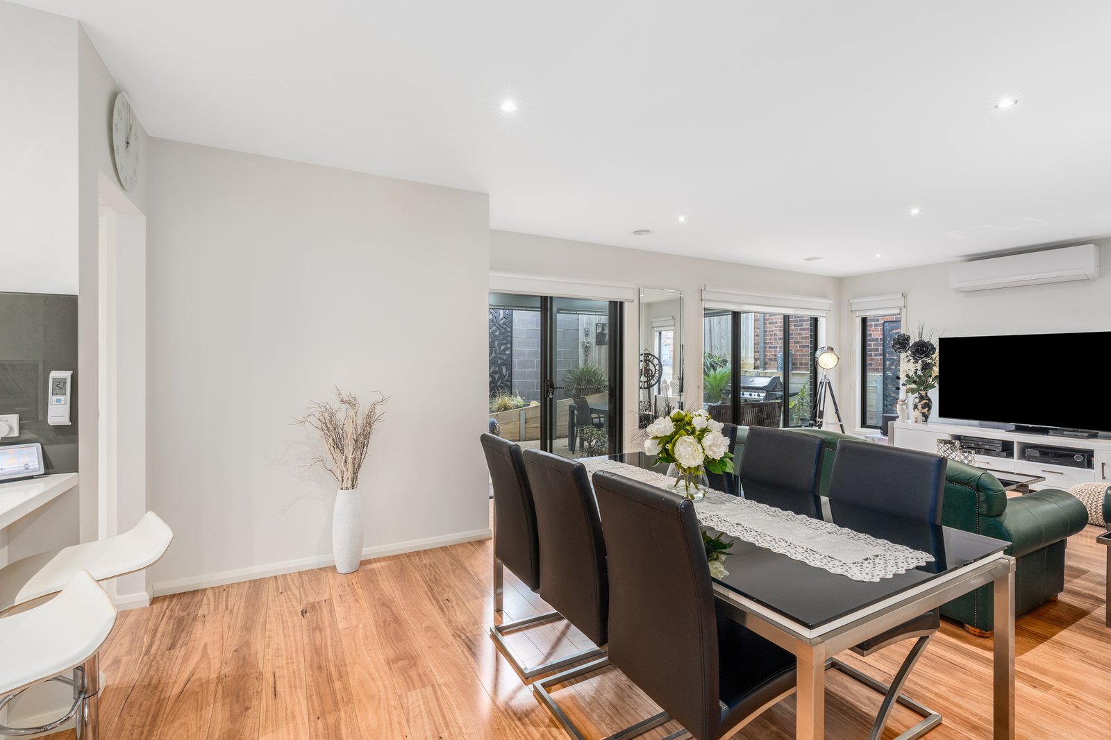 Gallery: 18 Landes Avenue