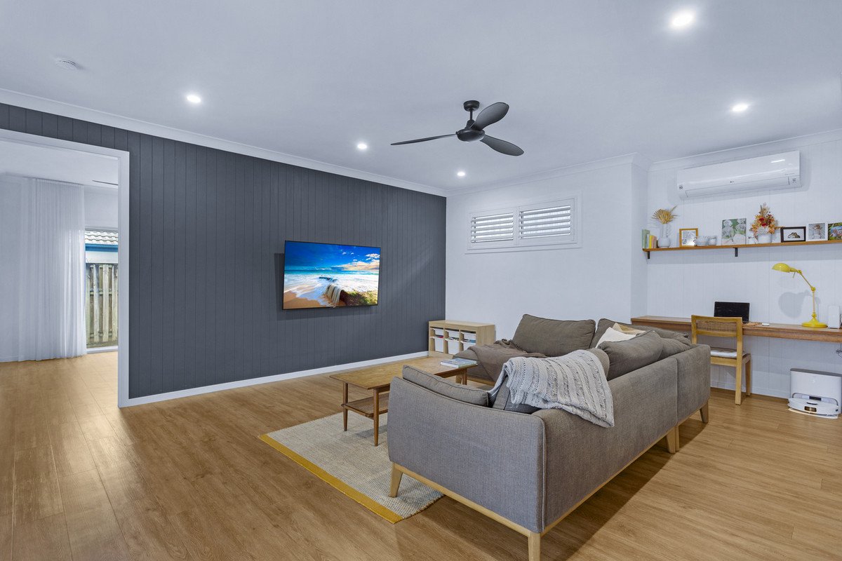 18 Lantau Crescent VARSITY LAKES 3