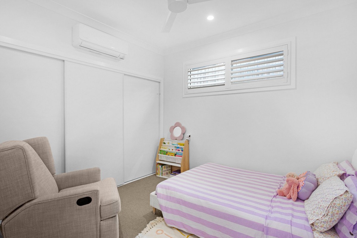 18 Lantau Crescent VARSITY LAKES 11