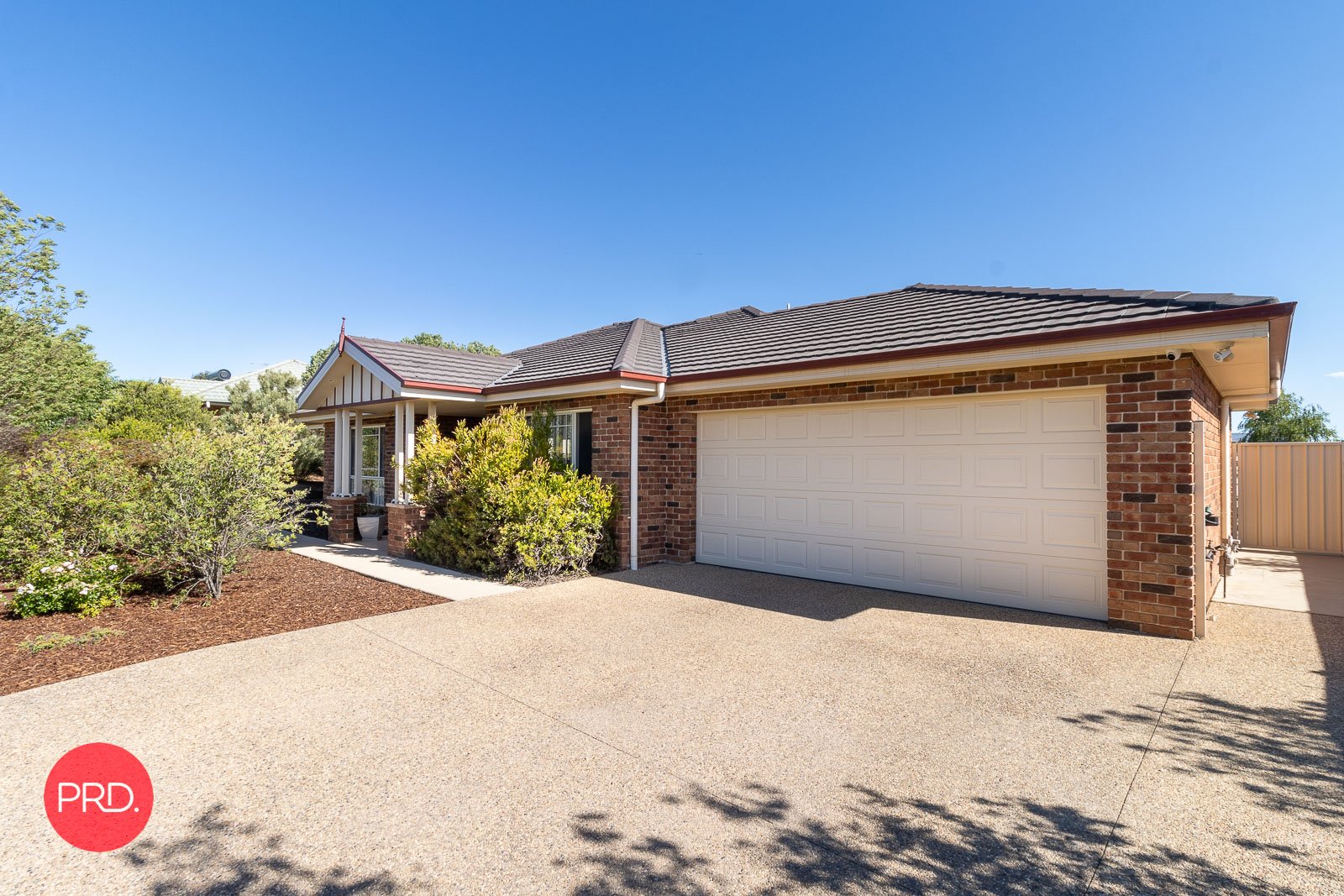 18 Larmer Street BUNGENDORE 2