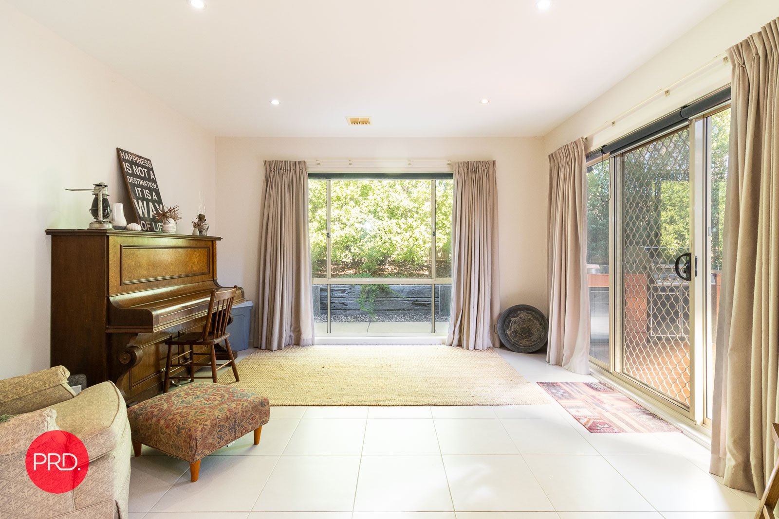 18 Larmer Street BUNGENDORE 11