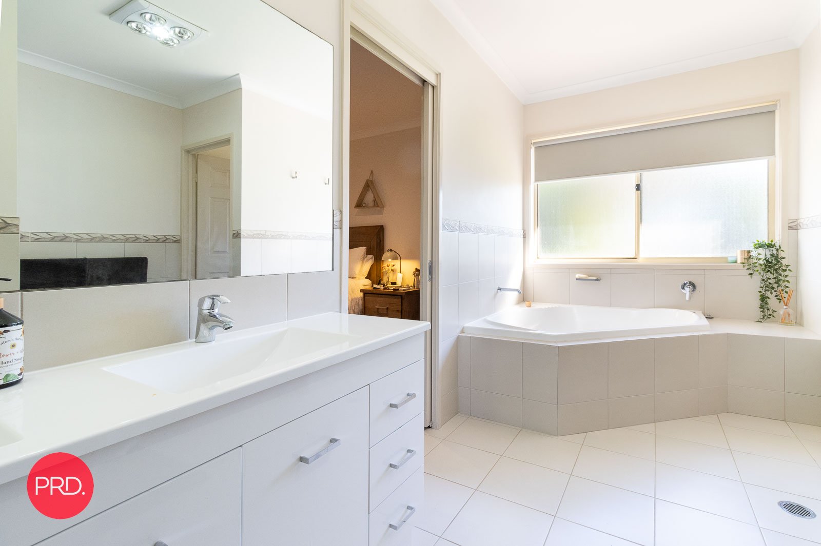 18 Larmer Street BUNGENDORE 14