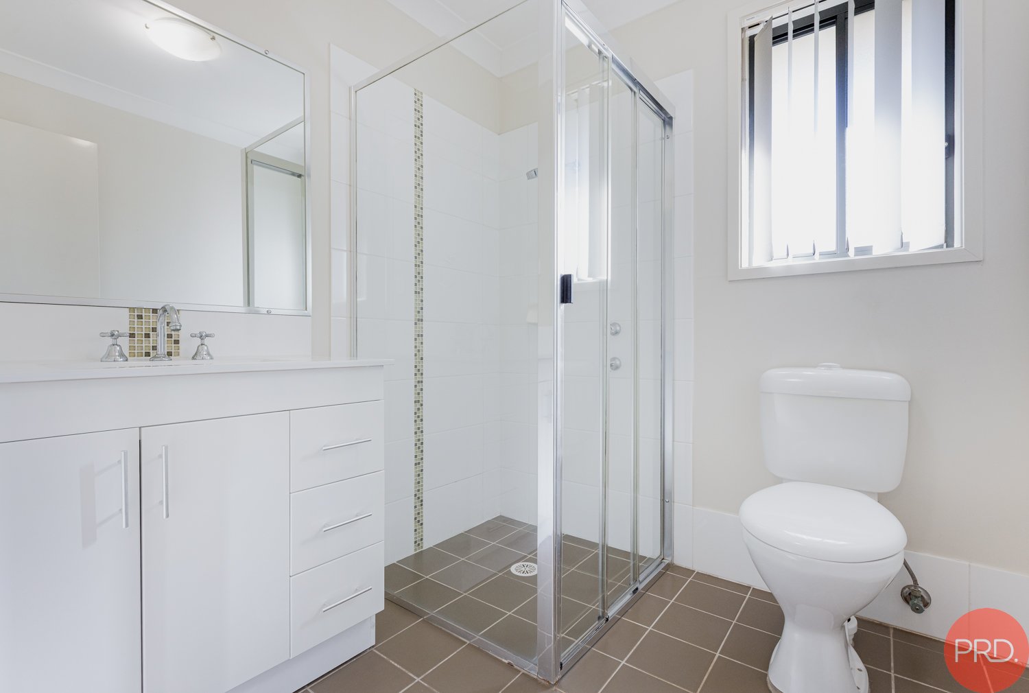 18 Laurie Drive RAWORTH 12