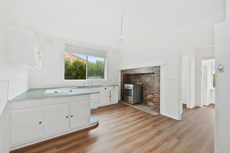 Gallery: 18 Lawrence Street