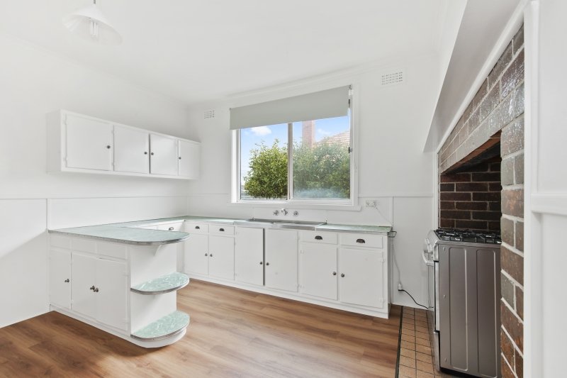 Gallery: 18 Lawrence Street