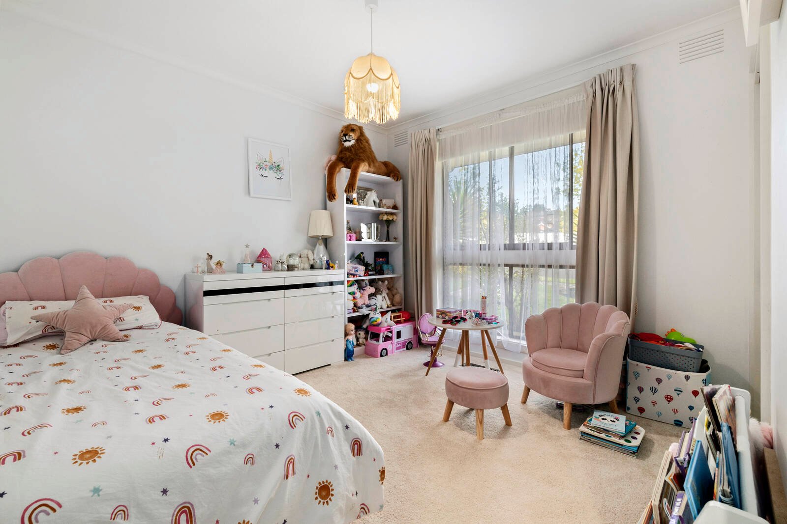 Real Estate and Property in 18 Lawsons Court, Templestowe, VIC