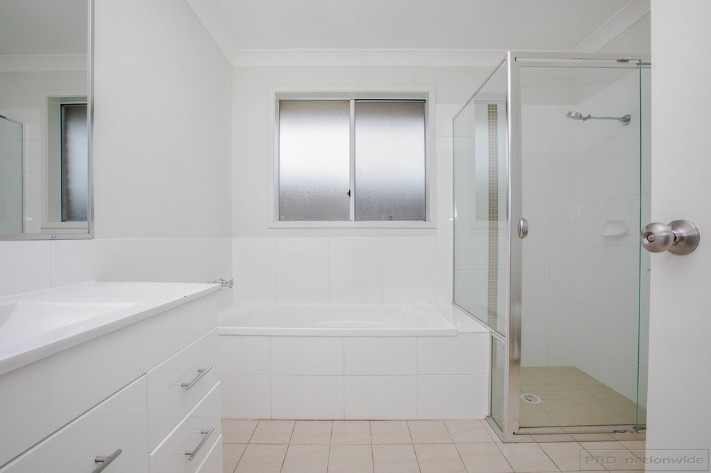 18 Les Circuit GILLIESTON HEIGHTS 16