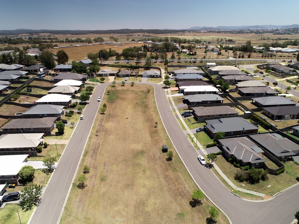 18 Les Circuit GILLIESTON HEIGHTS 21