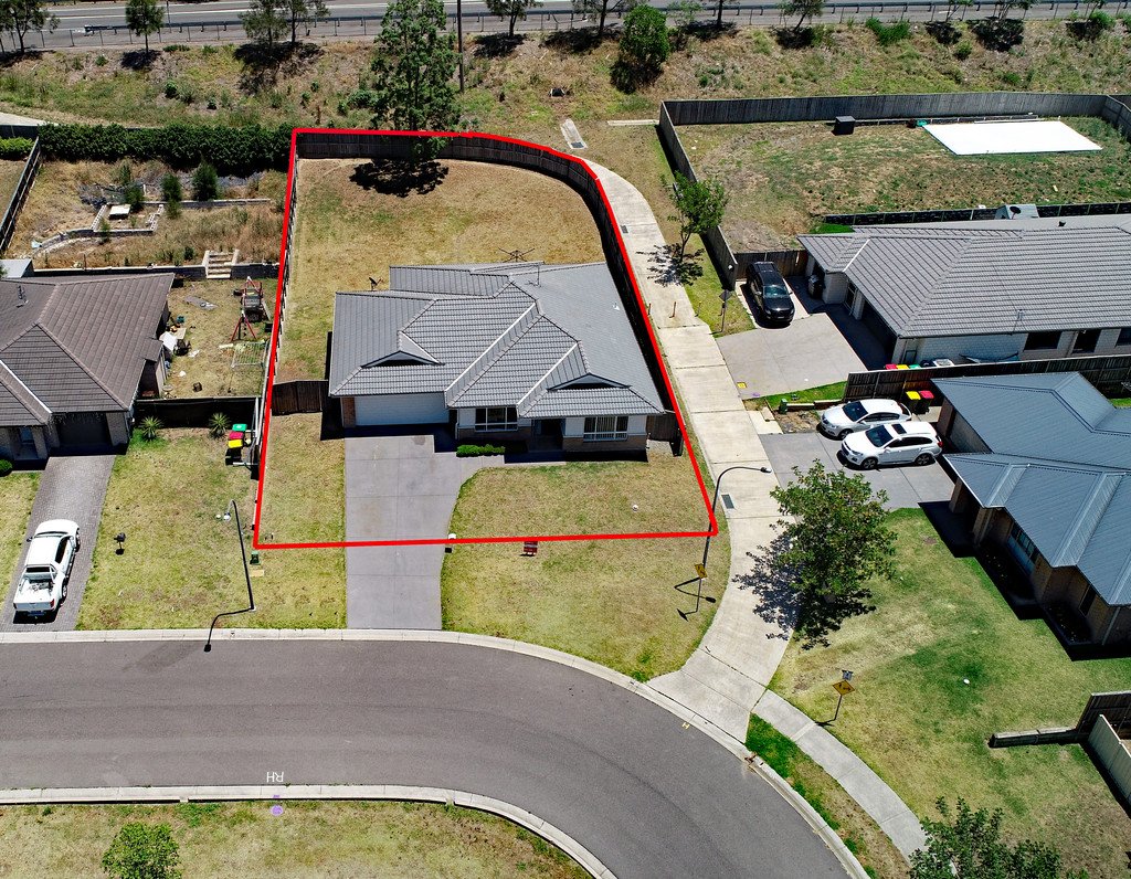 18 Les Circuit GILLIESTON HEIGHTS 22
