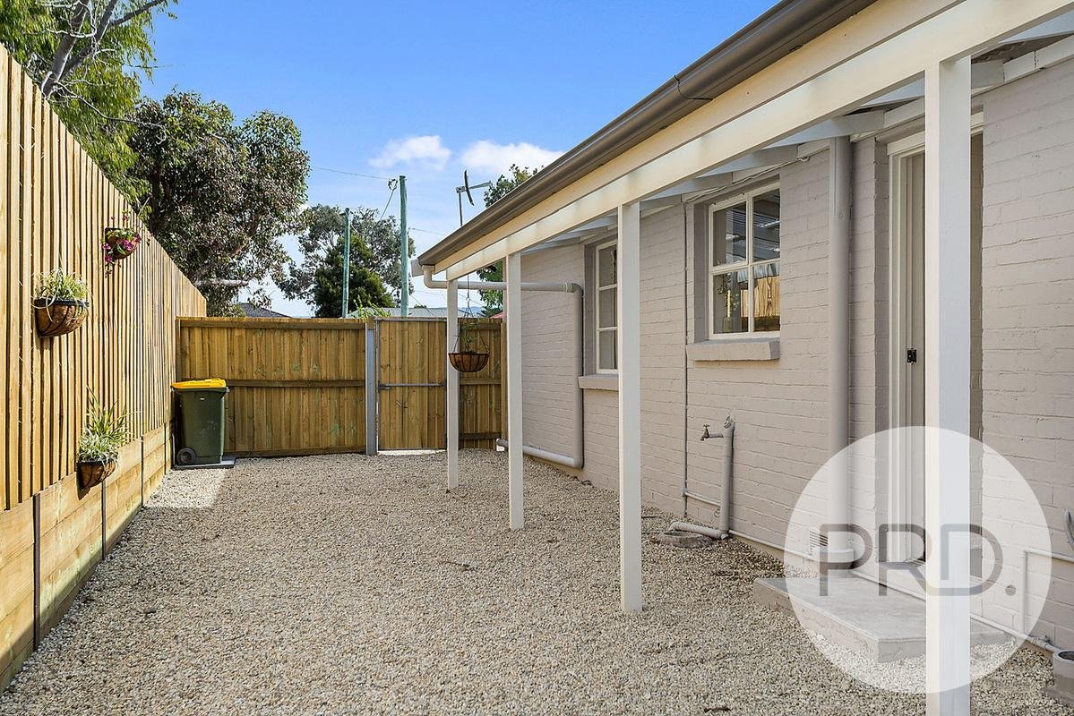1/8 Lewan Avenue KINGSTON 18