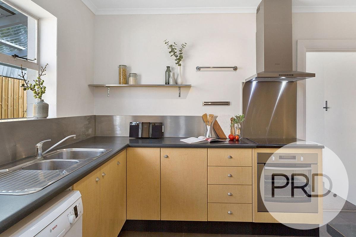 1/8 Lewan Avenue KINGSTON 8