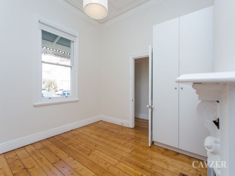 Gallery: 18 Liardet Street
