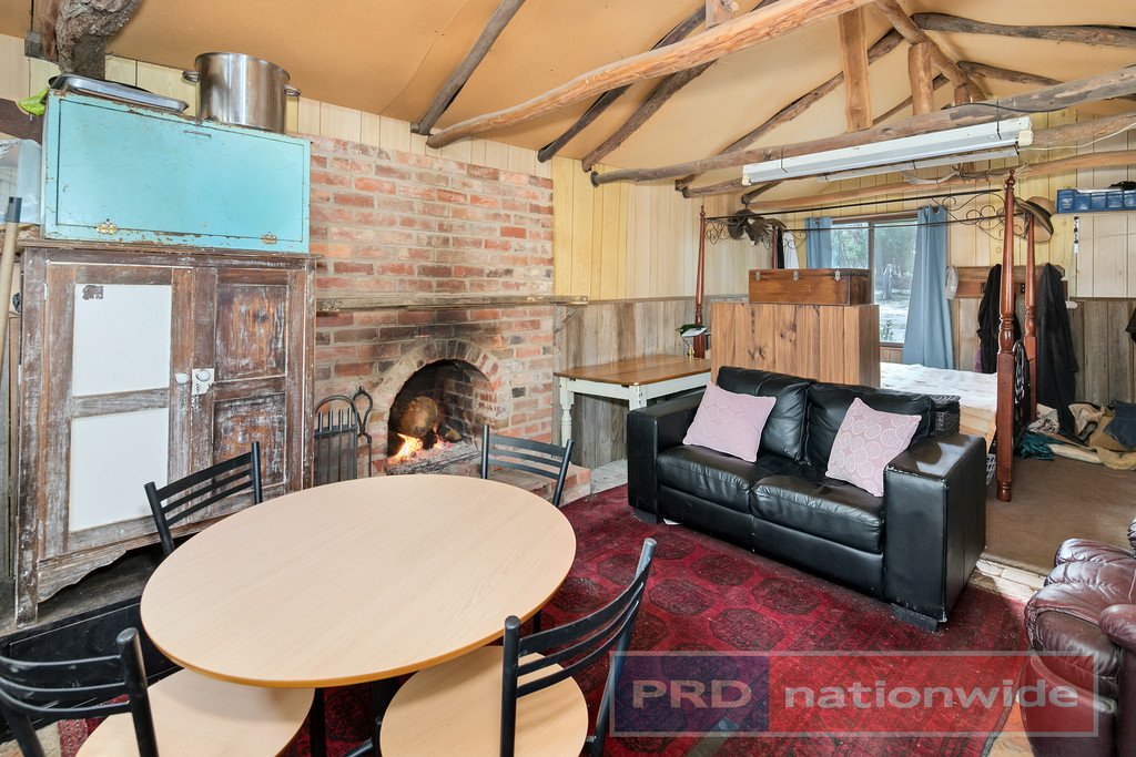 18 Log Cabin Lane CARNGHAM 5