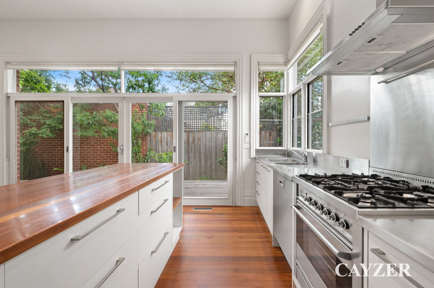 Gallery: 18 Longmore Street