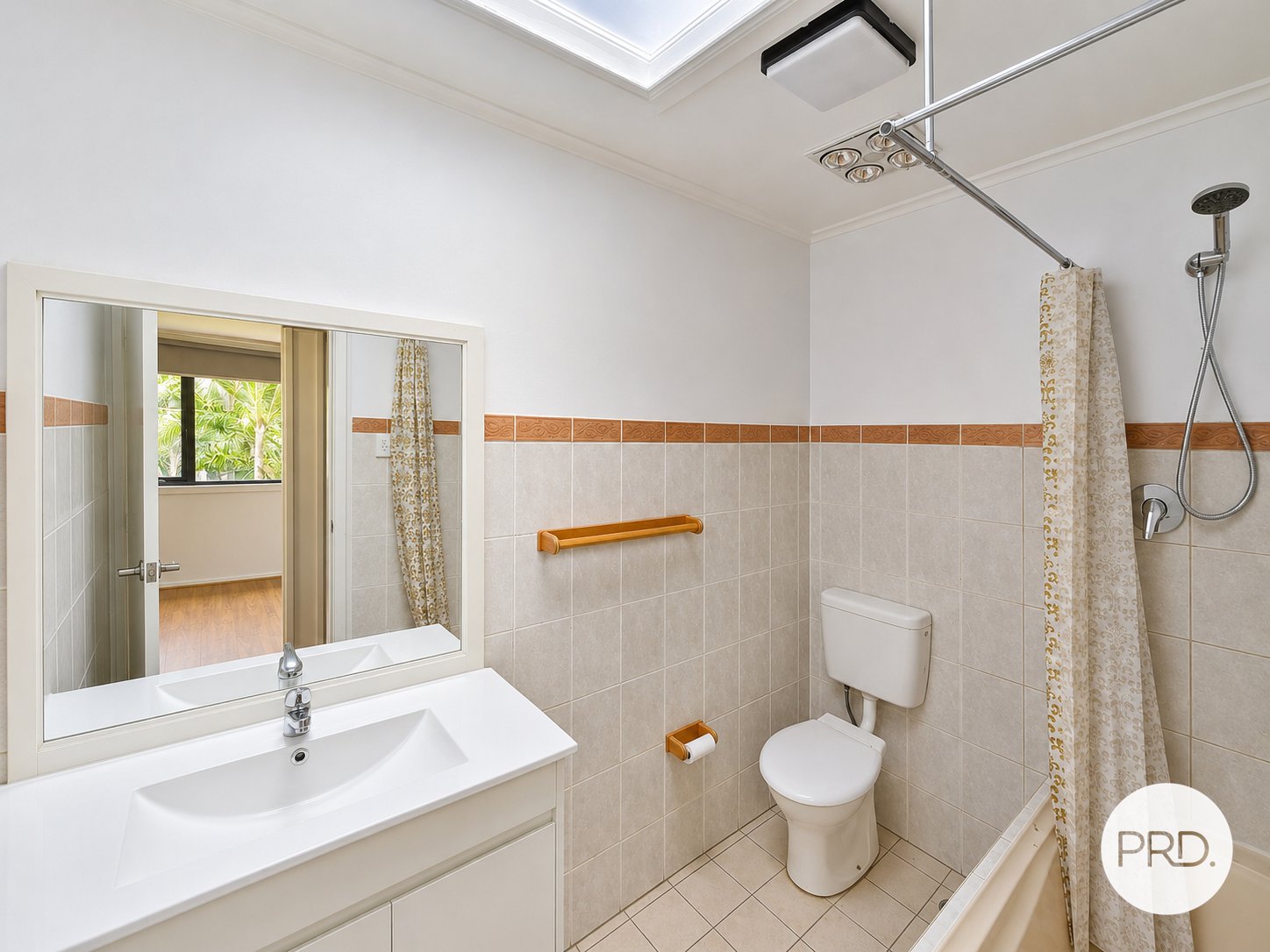 18 Lyndley Street BUSBY 13