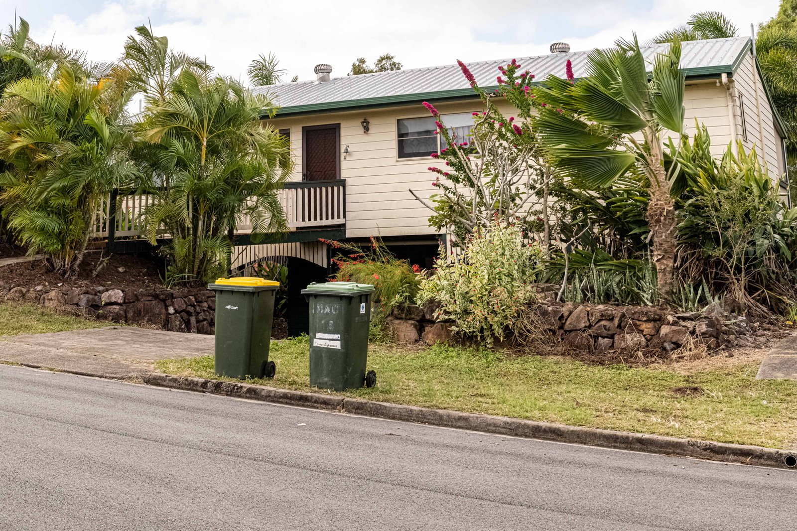 18 Macarthur Dr  CANNONVALE 8
