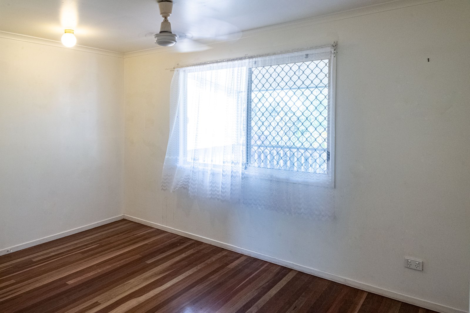 18 Macarthur Dr  CANNONVALE 19