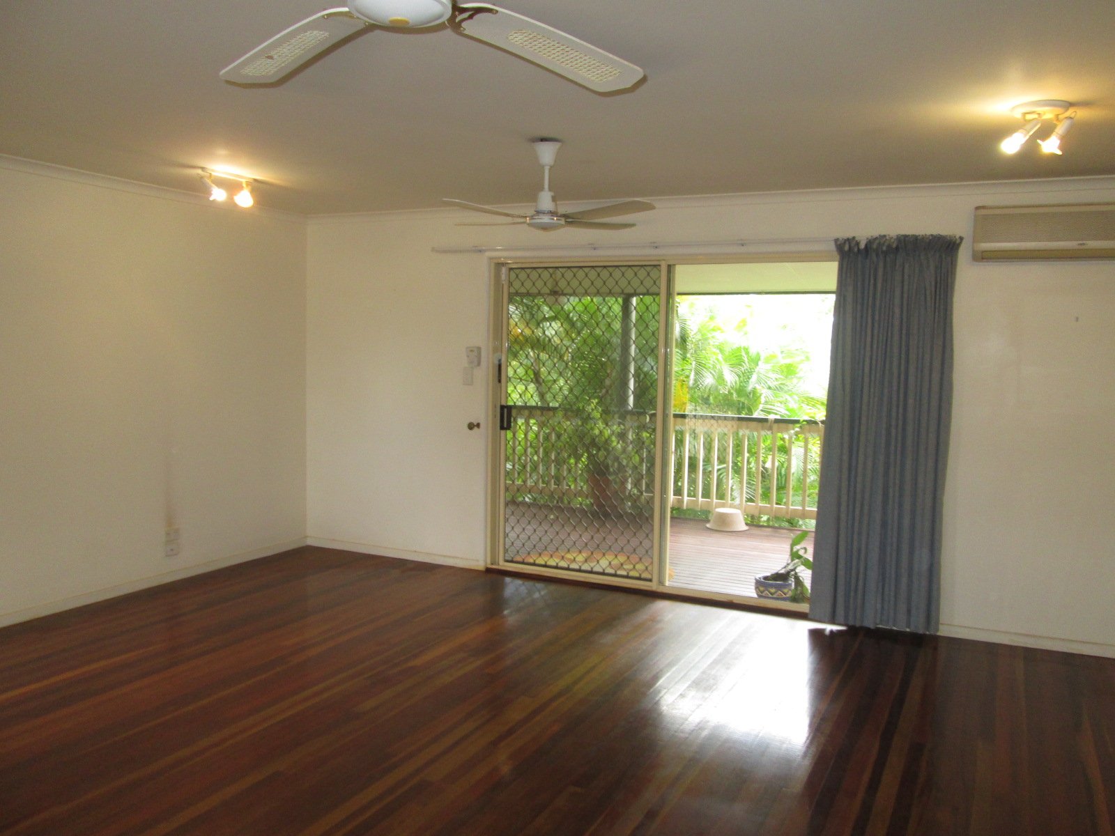 18 Macarthur Drive CANNONVALE 3