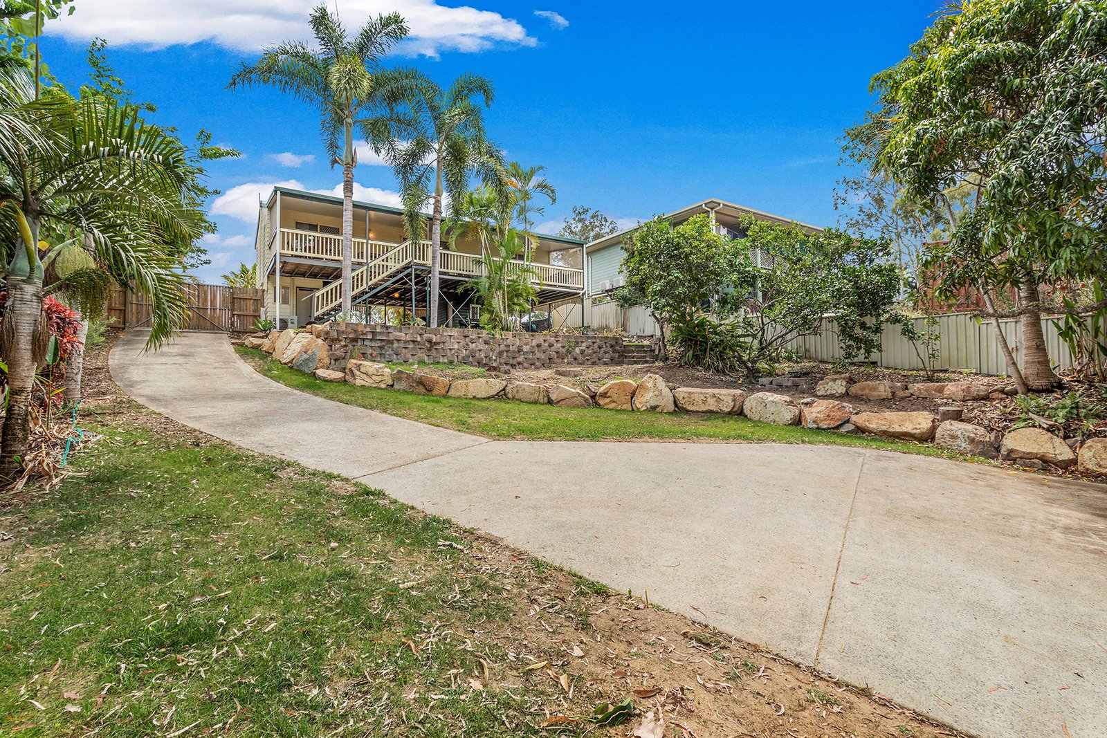 18 Macarthur Drive CANNONVALE 1