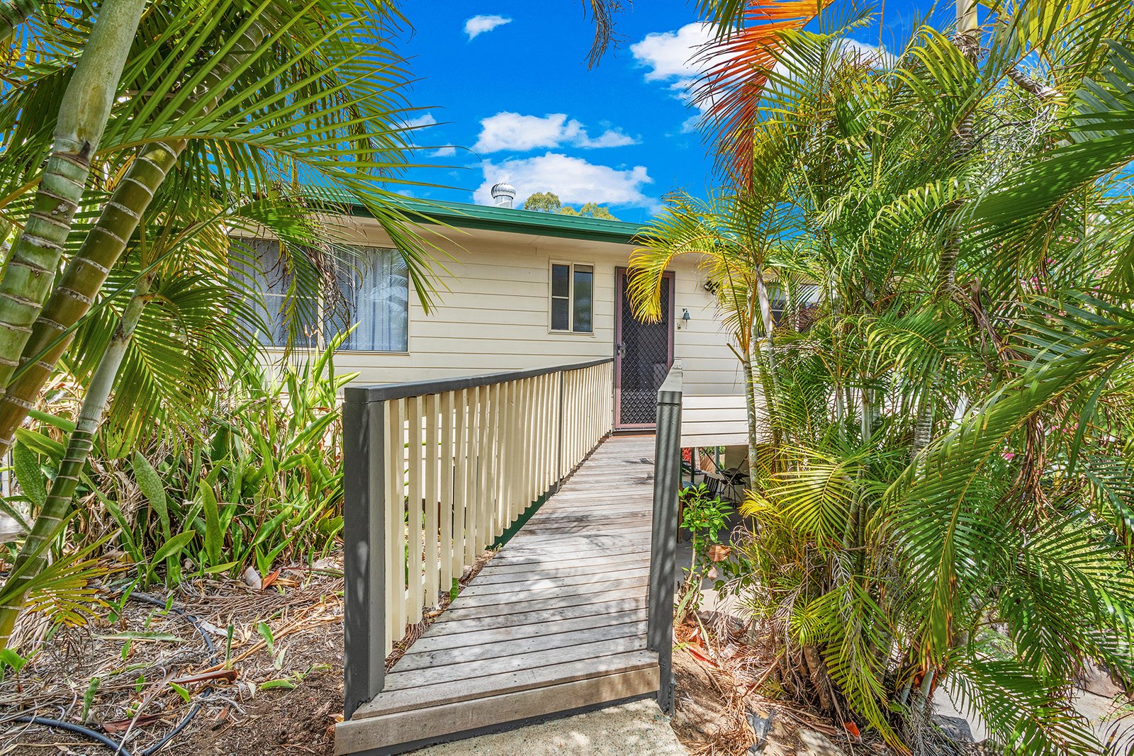 18 Macarthur Drive CANNONVALE 2