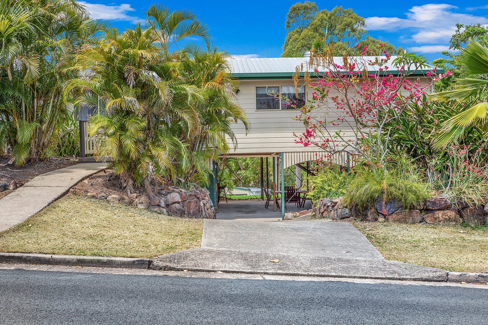 18 Macarthur Drive, CANNONVALE QLD 4802