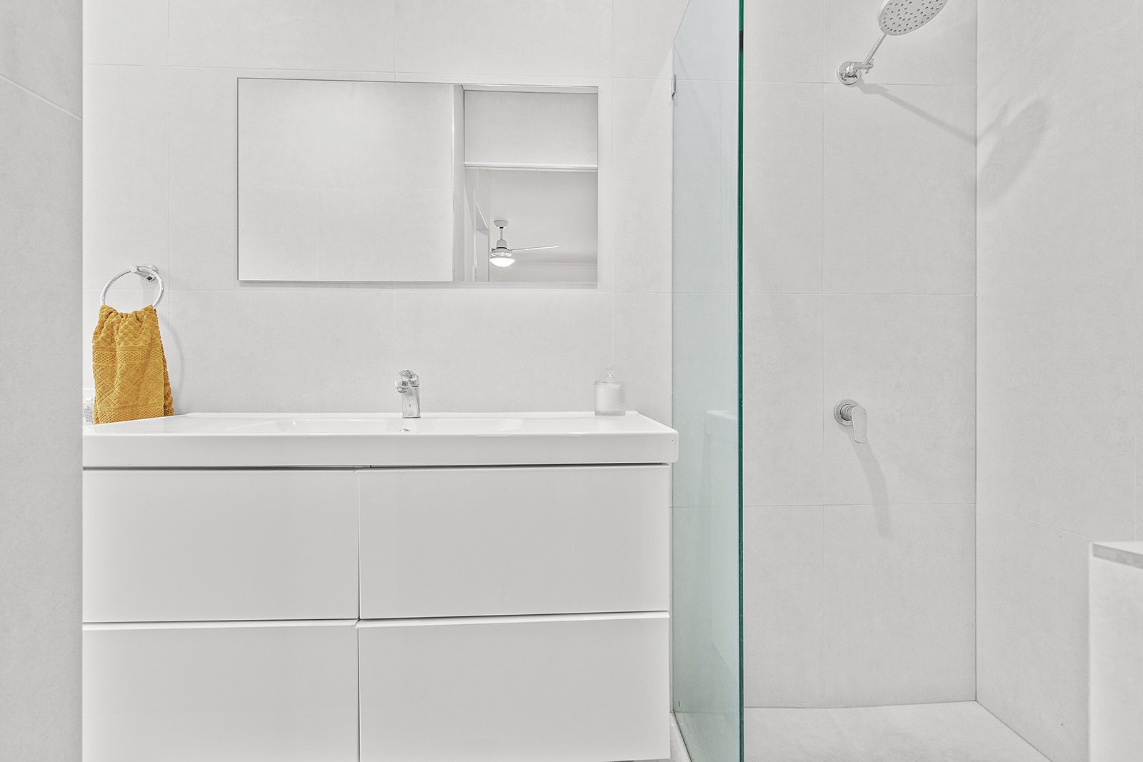 18 Macarthur Drive CANNONVALE 10