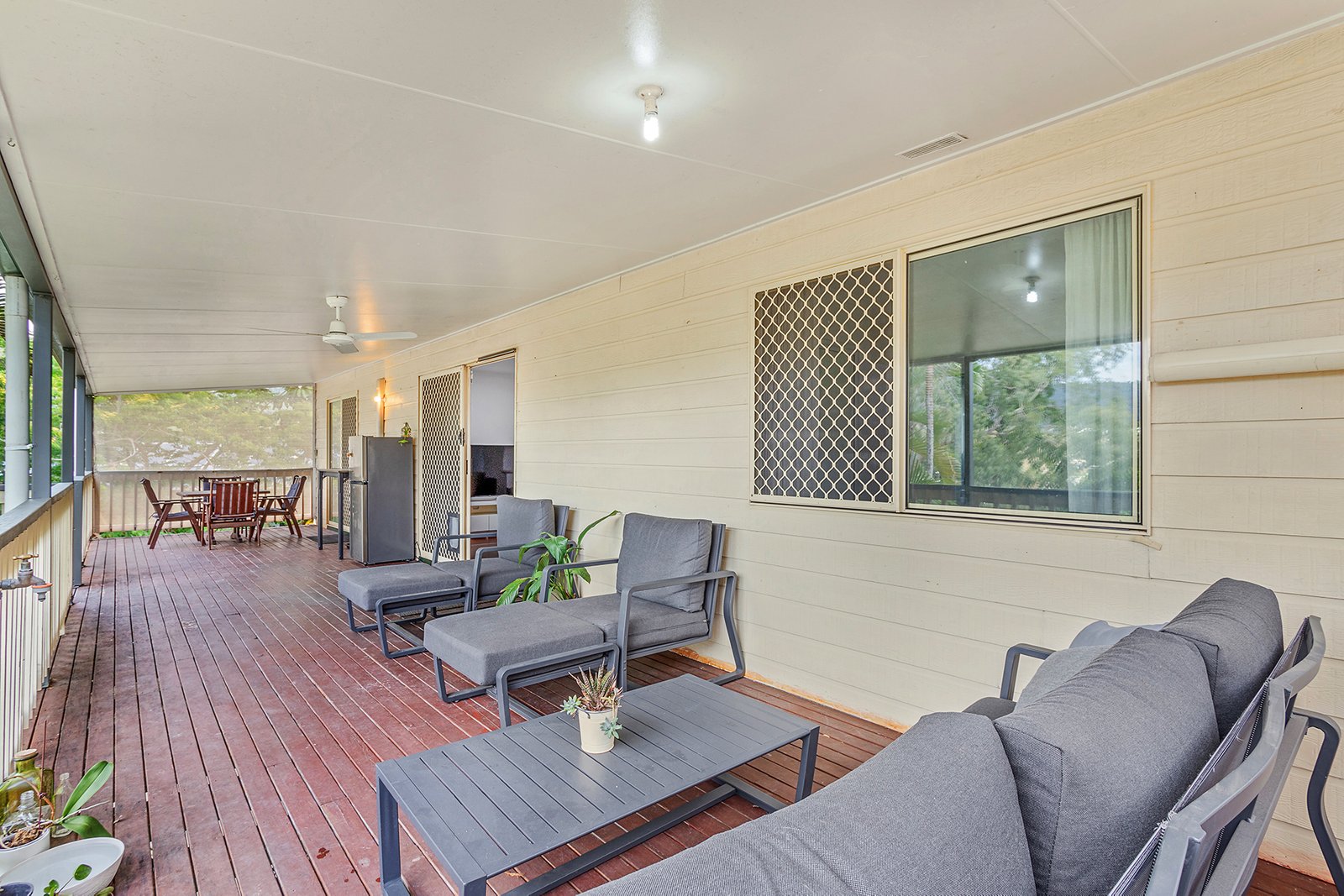 18 Macarthur Drive CANNONVALE 14