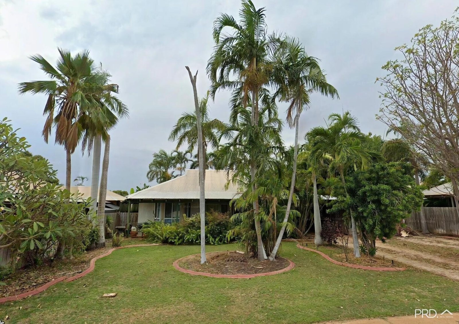 18 Mackie Place CABLE BEACH 7