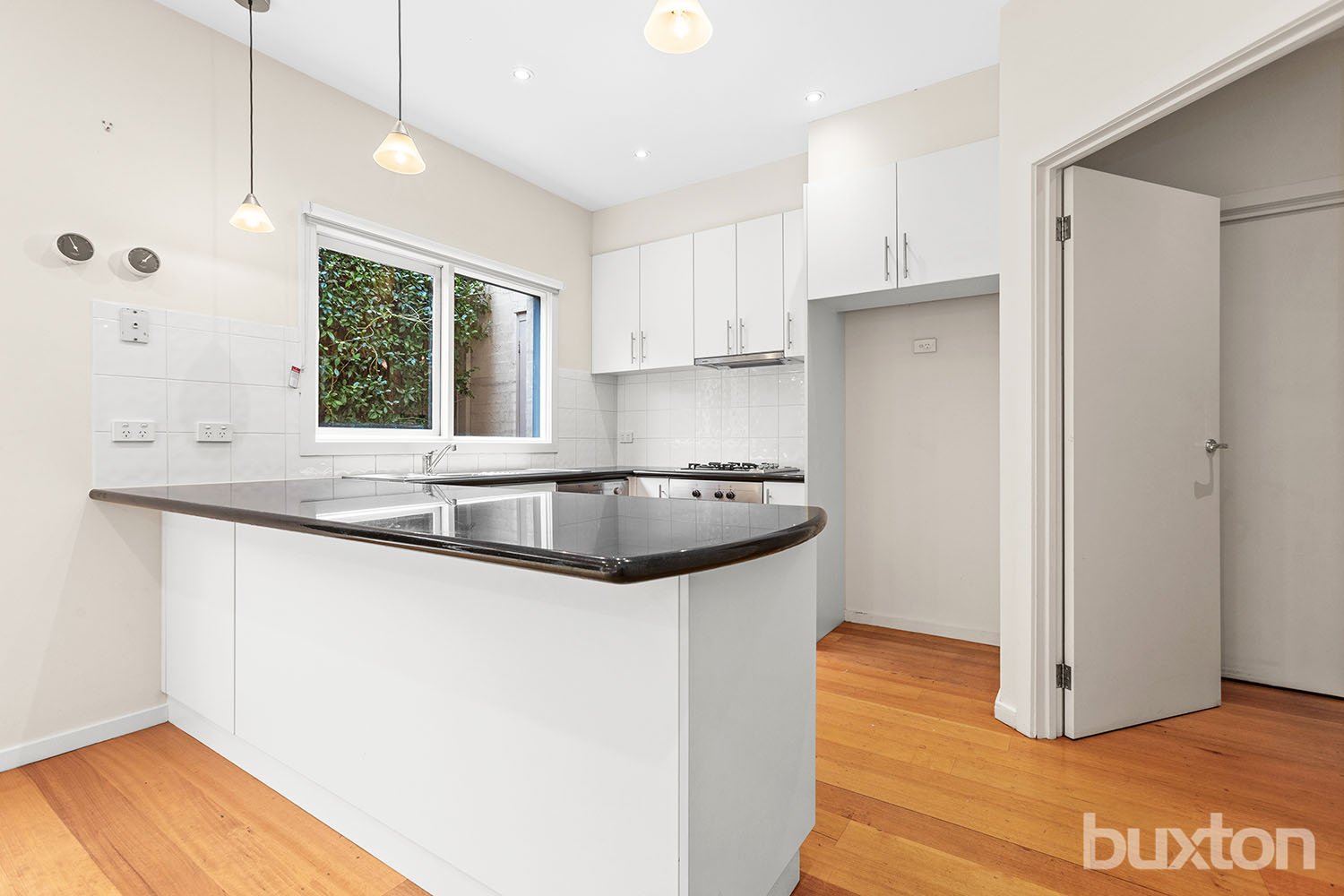 Gallery: 1/8 Major Street