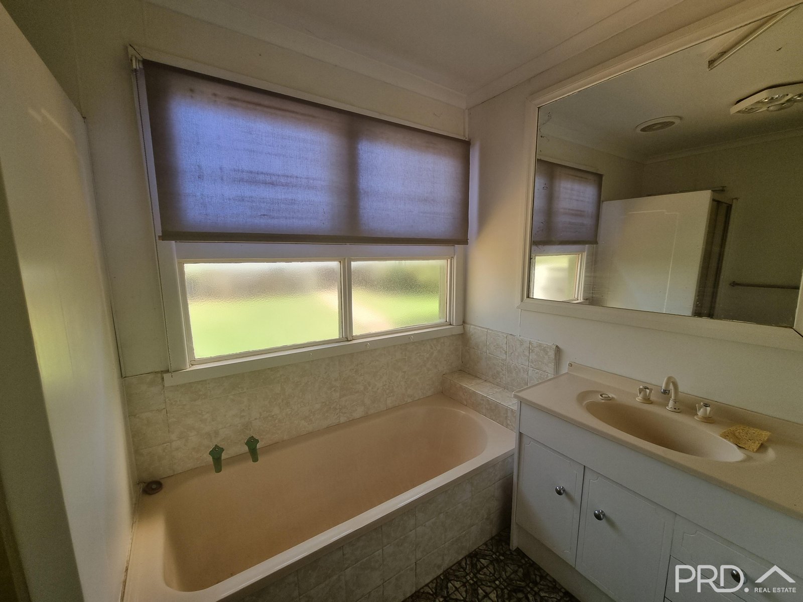 18 Malkin Ave  UNDERBOOL 13