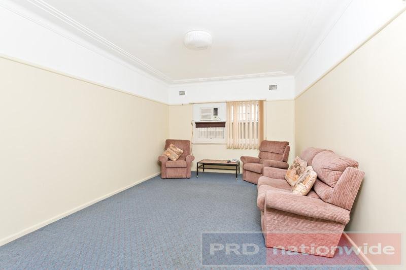 18 Malvern Street PANANIA 3